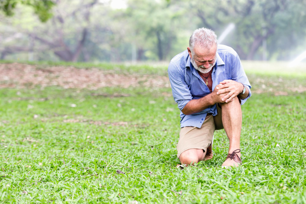 Is Age A Consideration For Joint Replacement? - Dr. Rajesh Malhotra